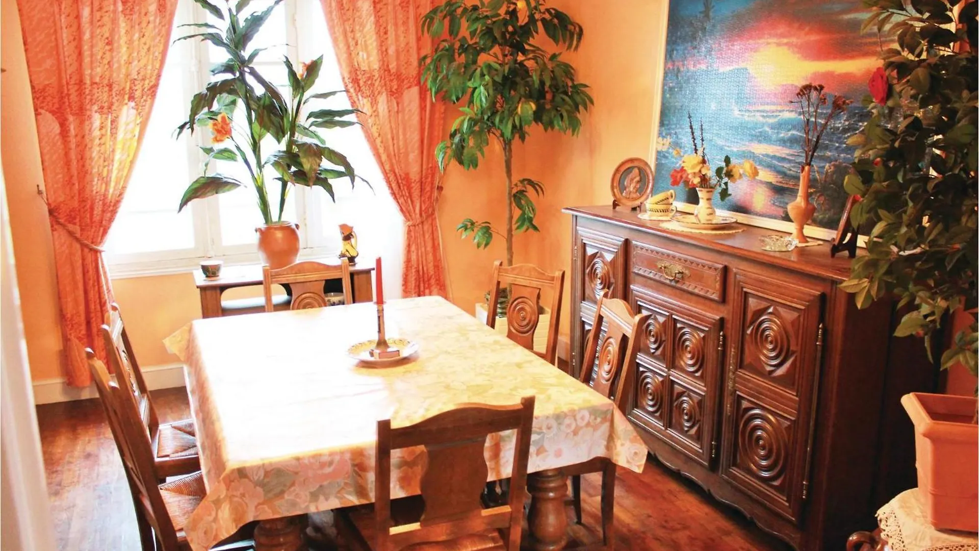 Casa vacanze 3 Bedroom Lovely Home In Landudec